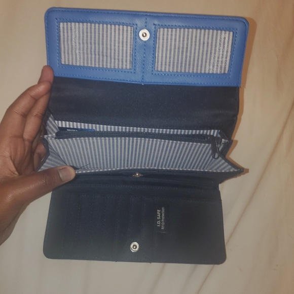 Nautica Money Manager Clutch Organizer Wallet - Picture 3 of 6